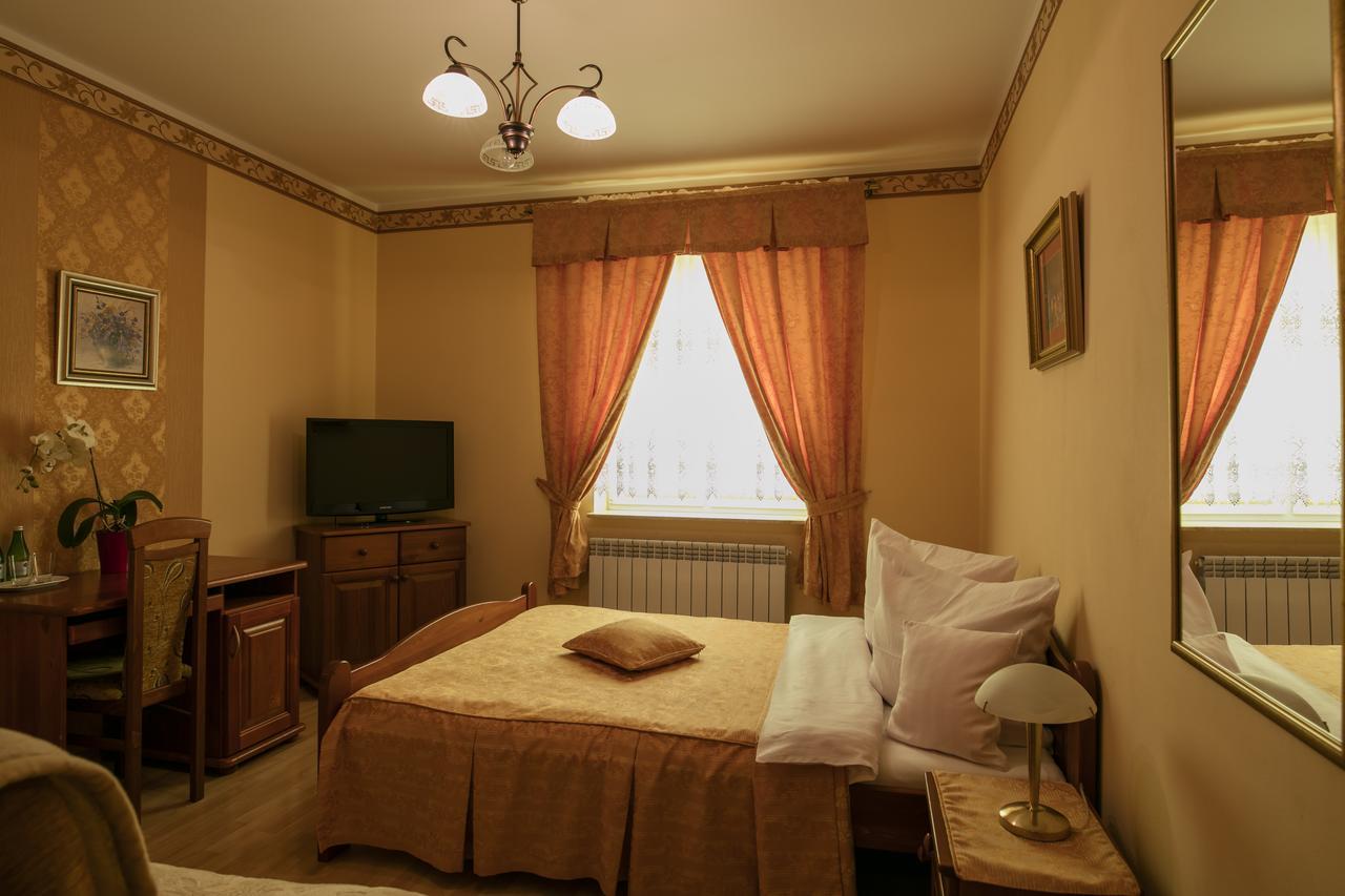 Gosciniec Kuklowka Radziejowice Esterno foto